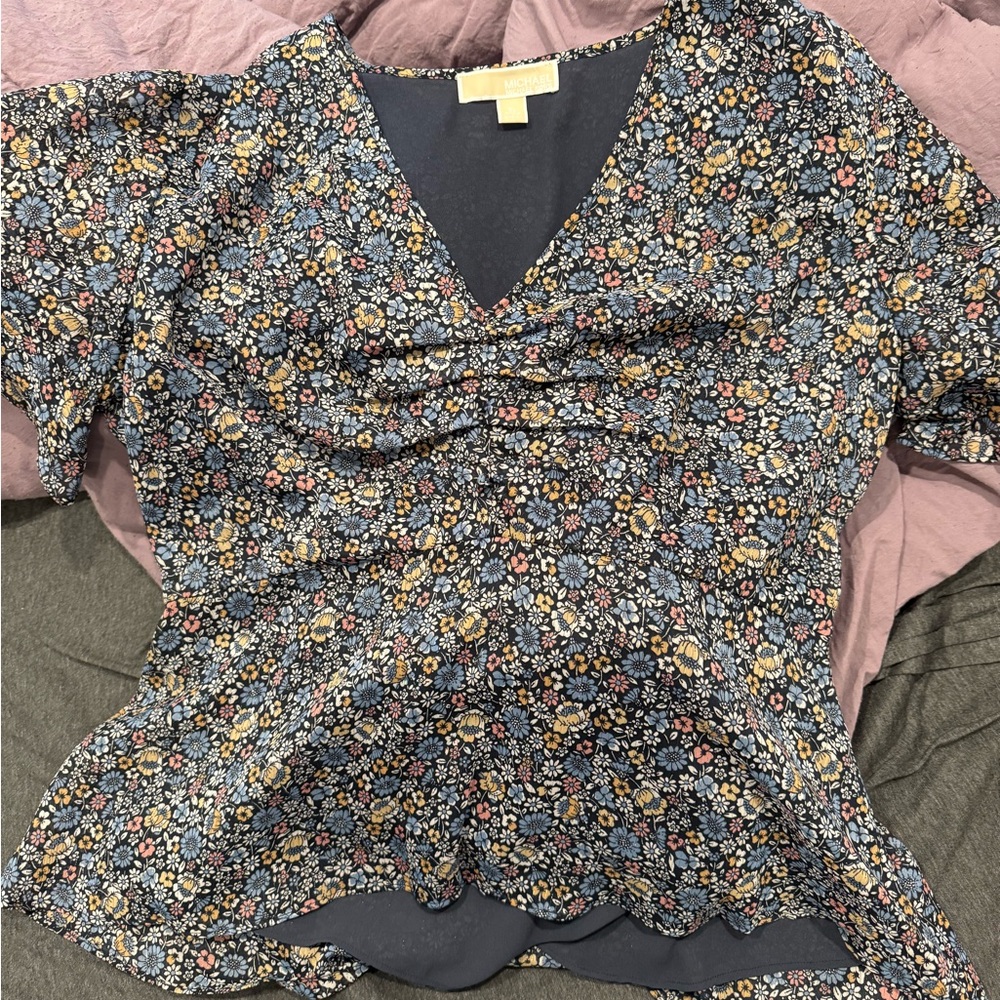 NWOT Michael Kors Women's Floral-Print Flutter-Sleeve Top